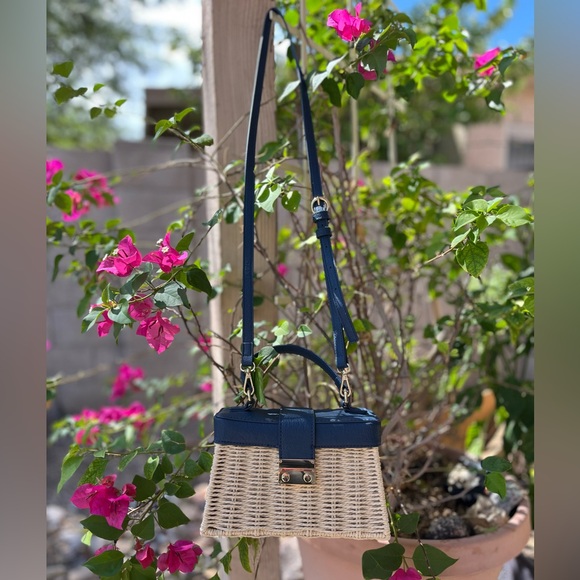 LC Lauren Conrad CrossBody, Navy/Cream - Picture 1 of 8